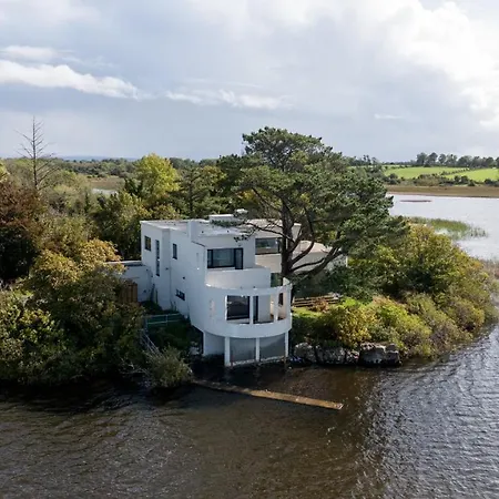 Дом отдыха Lakehouse Inchiquin