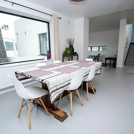 Lakehouse Inchiquin Ferienhaus Droíchead an Chláir