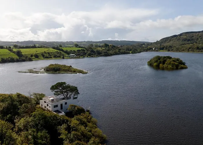 Lakehouse Inchiquin Vakantiehuis *